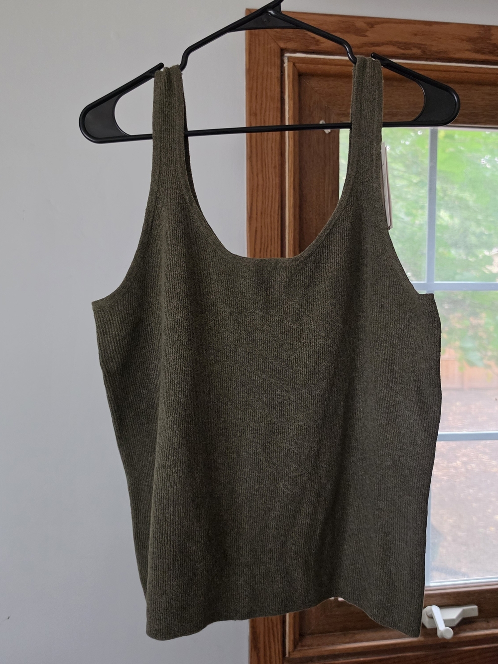 Sleeveless Scoop Neck Knit Tank Top - Olive Green